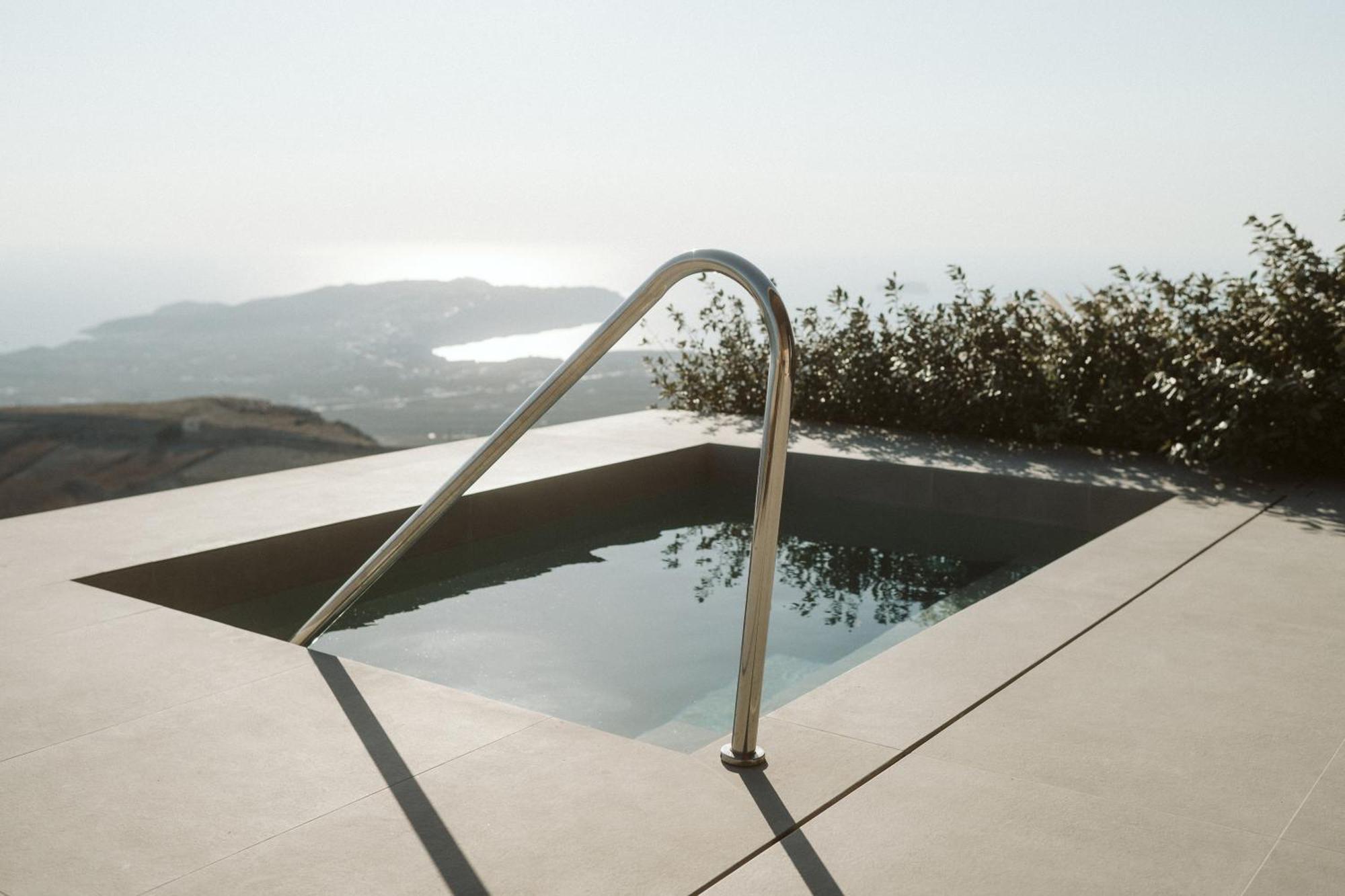 Villa Santorini Sky, Luxury *