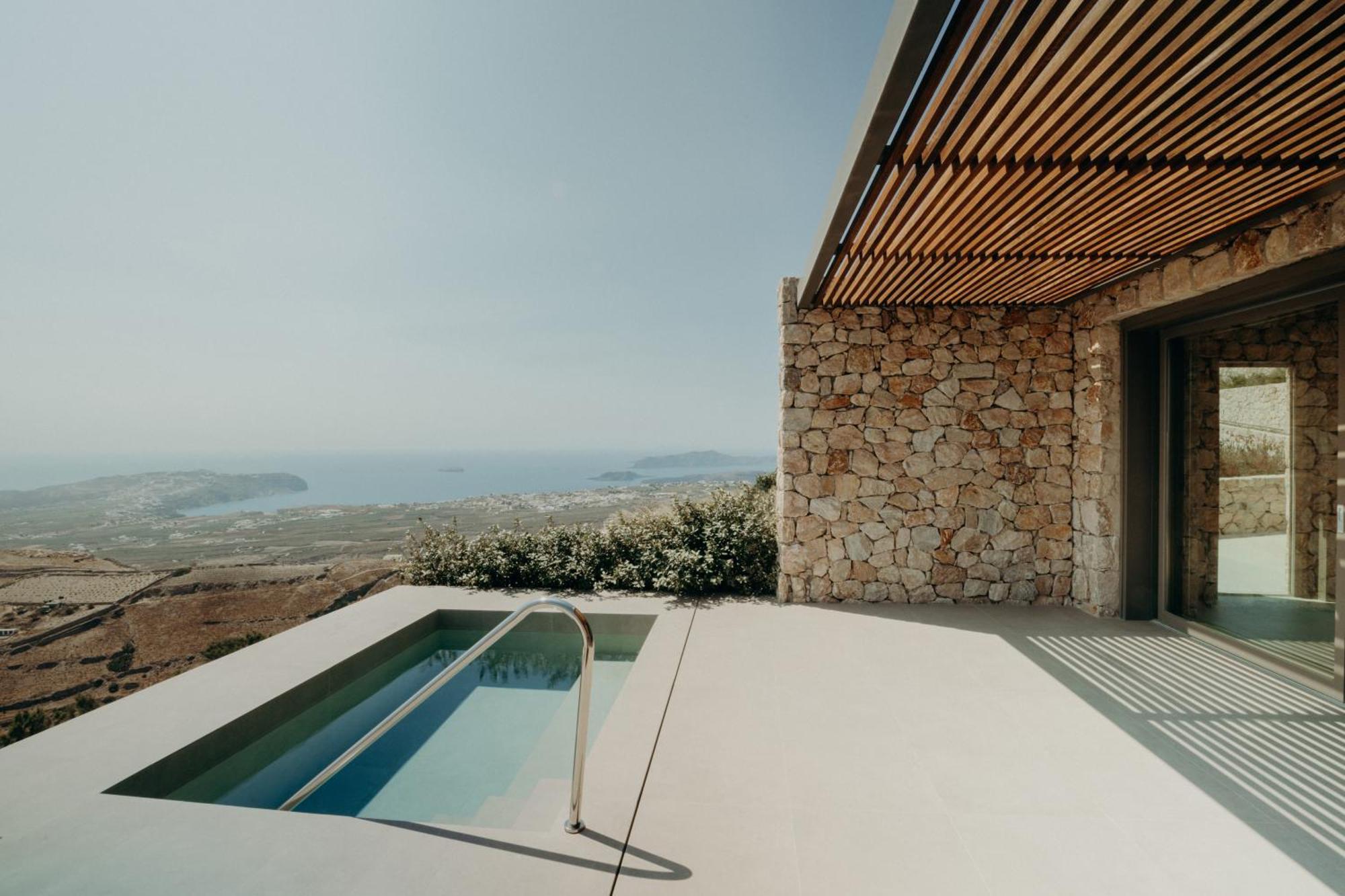 Villa Santorini Sky, Luxury Pýrgos