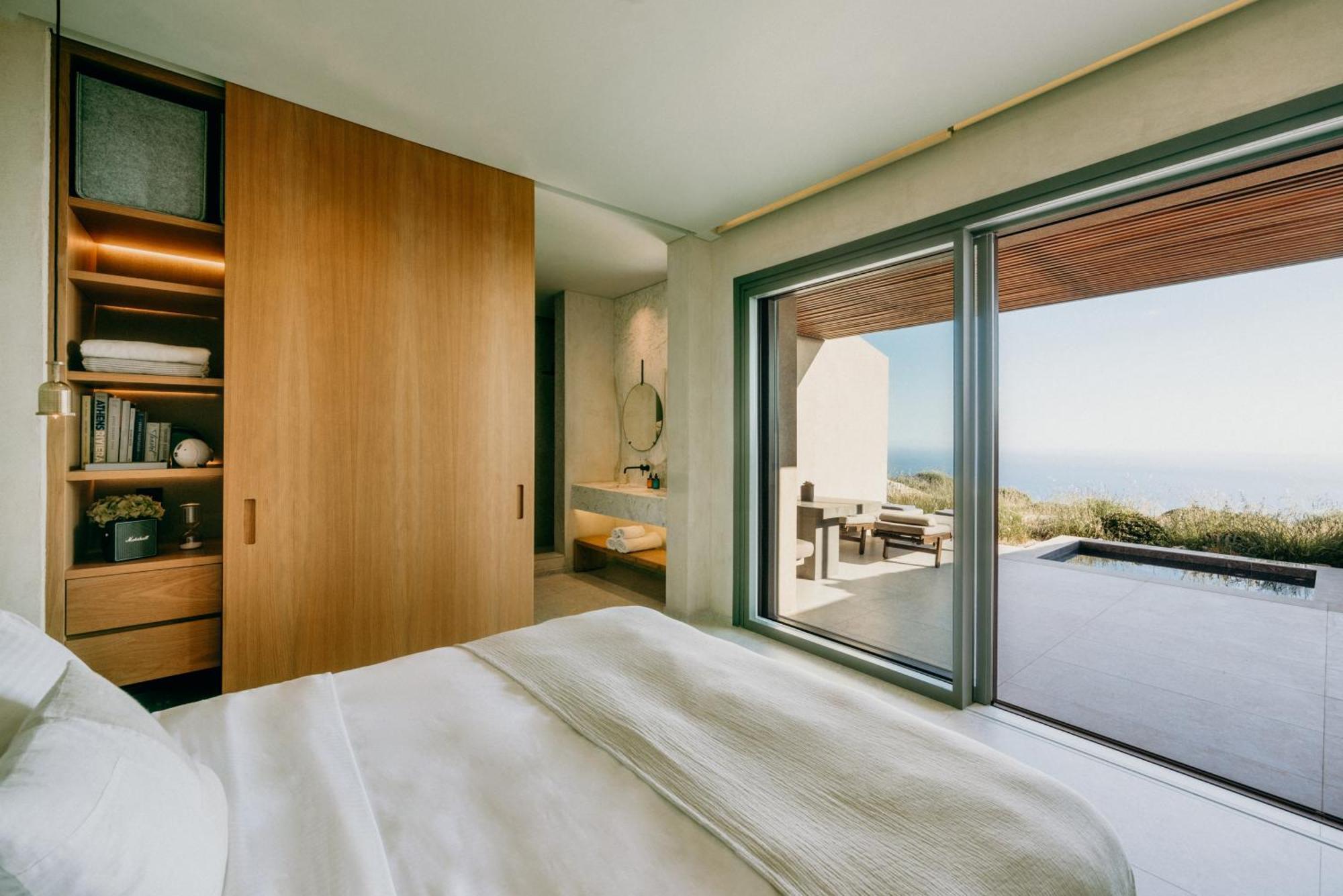 Santorini Sky, Luxury Villa Pýrgos